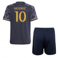 Fotballdrakt Barn Real Madrid Luka Modric #10 Bortedraktsett 2023-24 Kortermet (+ Korte bukser)